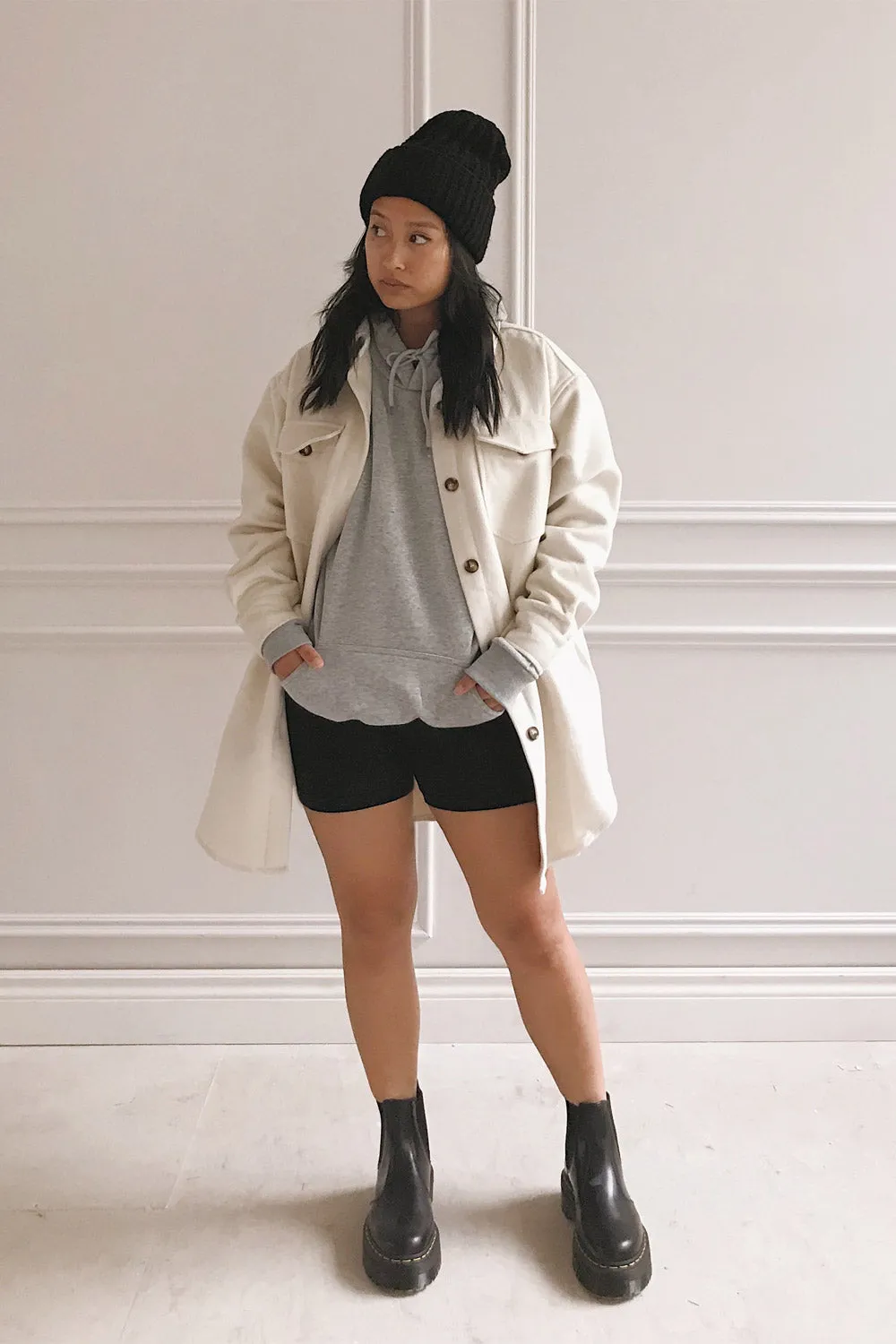 Vaagen Black | Oversized Velvet Shirt Jacket w/ Pockets